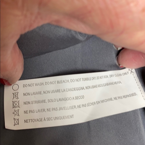 Vest - Picture 6 of 6